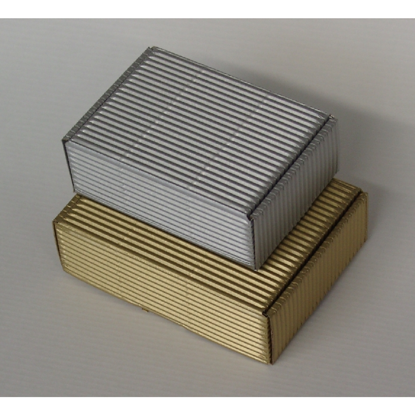 Mini 130 x 105 x 33 mm E-Welle offen